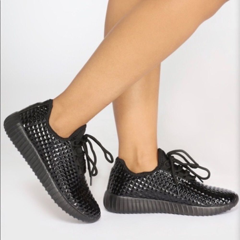Fashion Nova Classy Sassy Sneakers Black NWOT